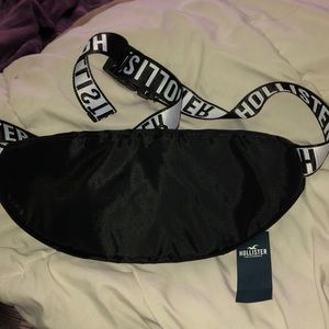 hollister fanny pack